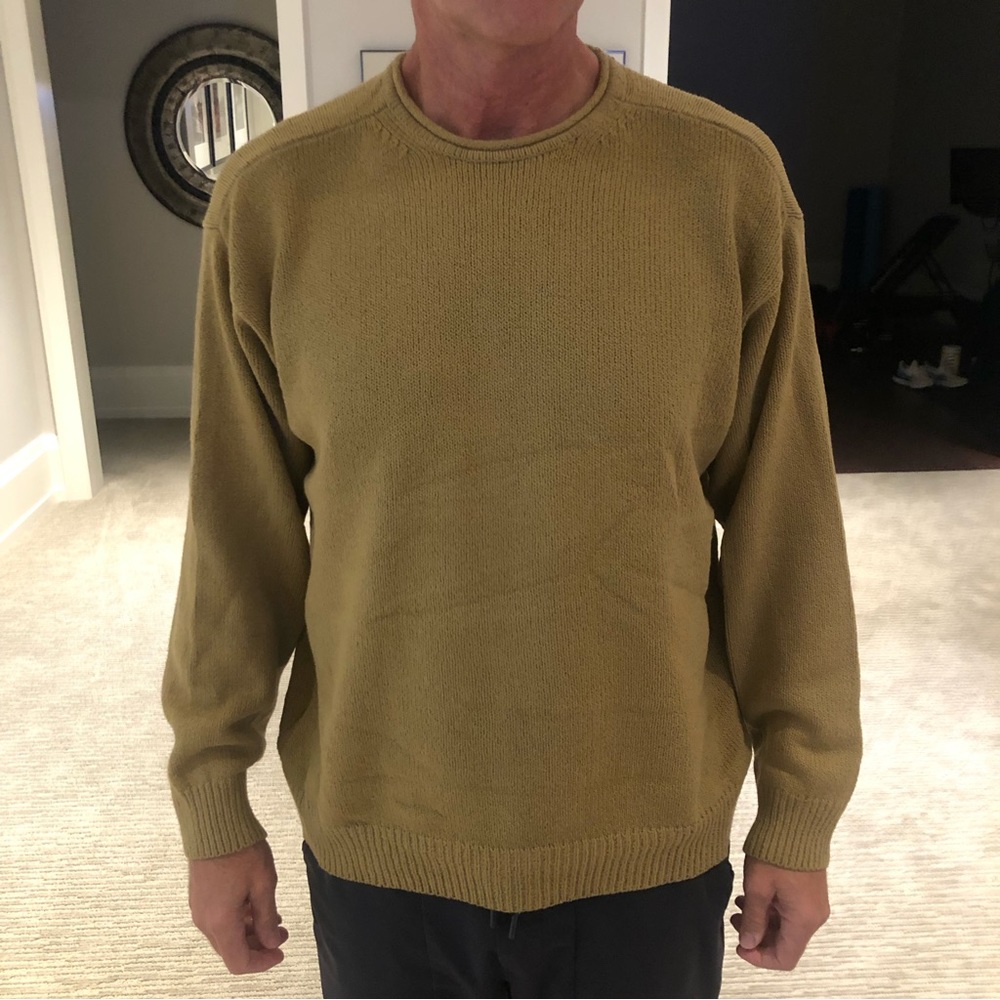 Tommy Bahama mens crewneck